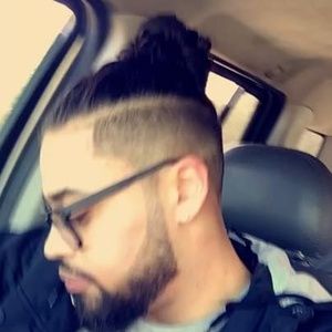 Meet your Posher, Aaron